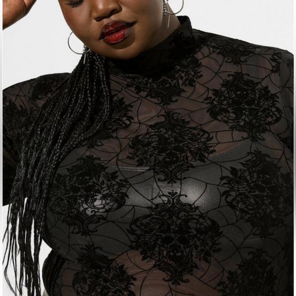 Torrid Nightfall Mesh Long Sleeve top skullSpiderweb Damask witchcore Whimsigoth